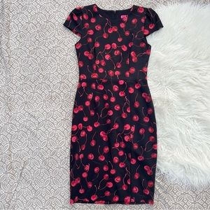 Betsey Johnson Retro Black & Red Cherry Sheath Dress Women’s Size 6
